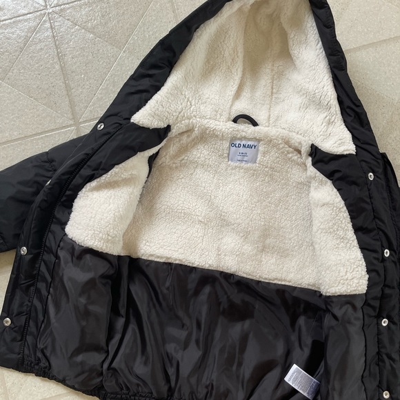 Old Navy 6-7 girls coat - Picture 3 of 5